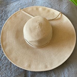 Women’s Tan Sun Hat